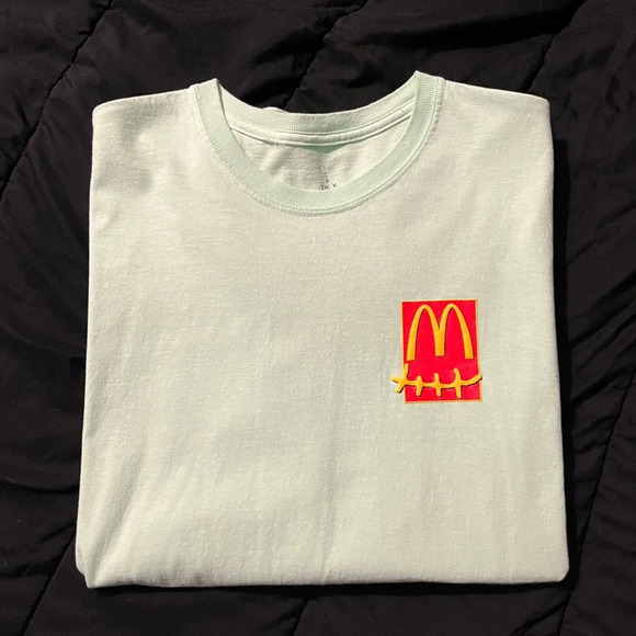 Travis Scott x Mcondalds Action Figure Series IV Tshirt - Picture 2 of 4